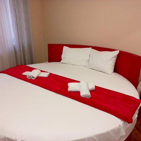Apartment Alex 2 Belgrado Esterno foto