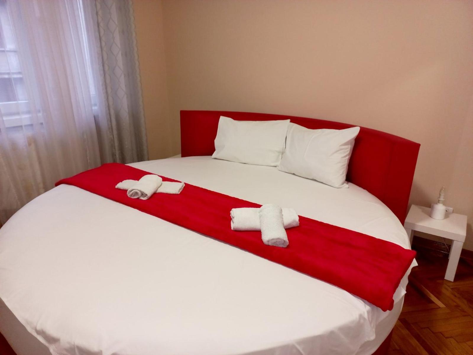 Apartment Alex 2 Belgrado Esterno foto