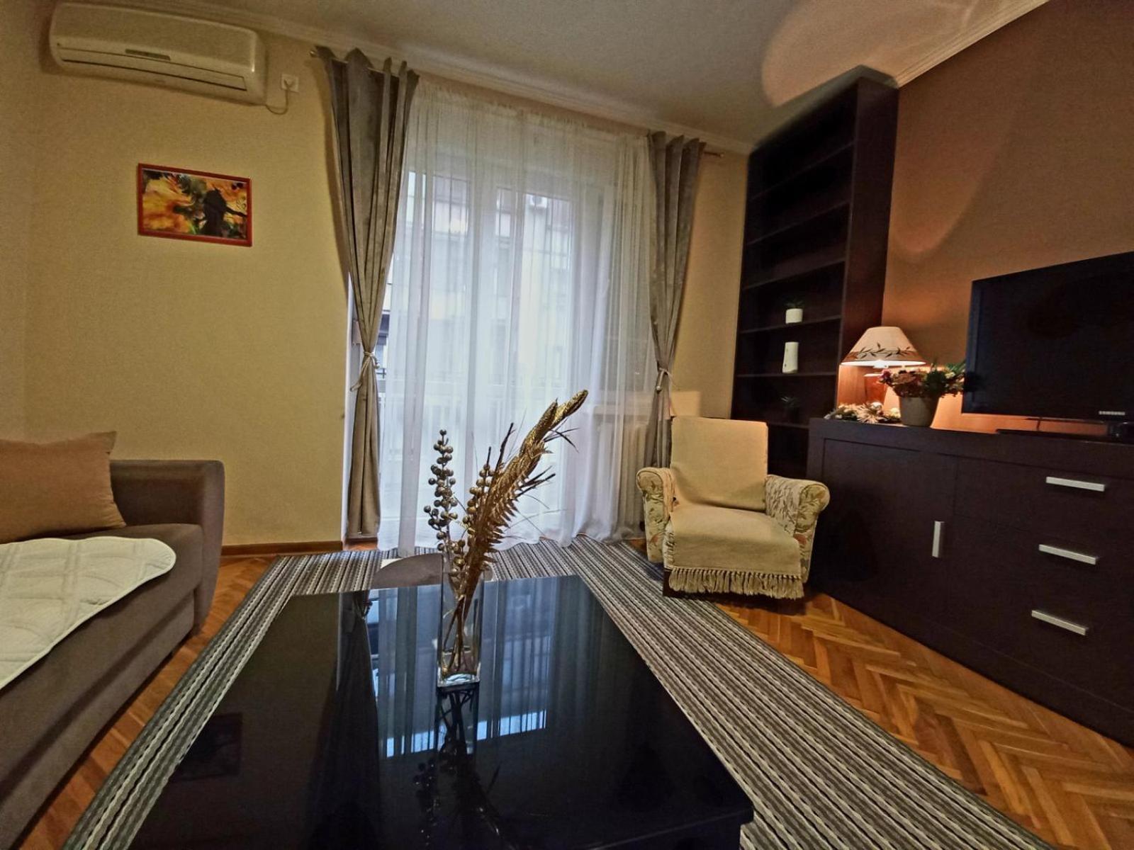 Apartment Alex 2 Belgrado Esterno foto